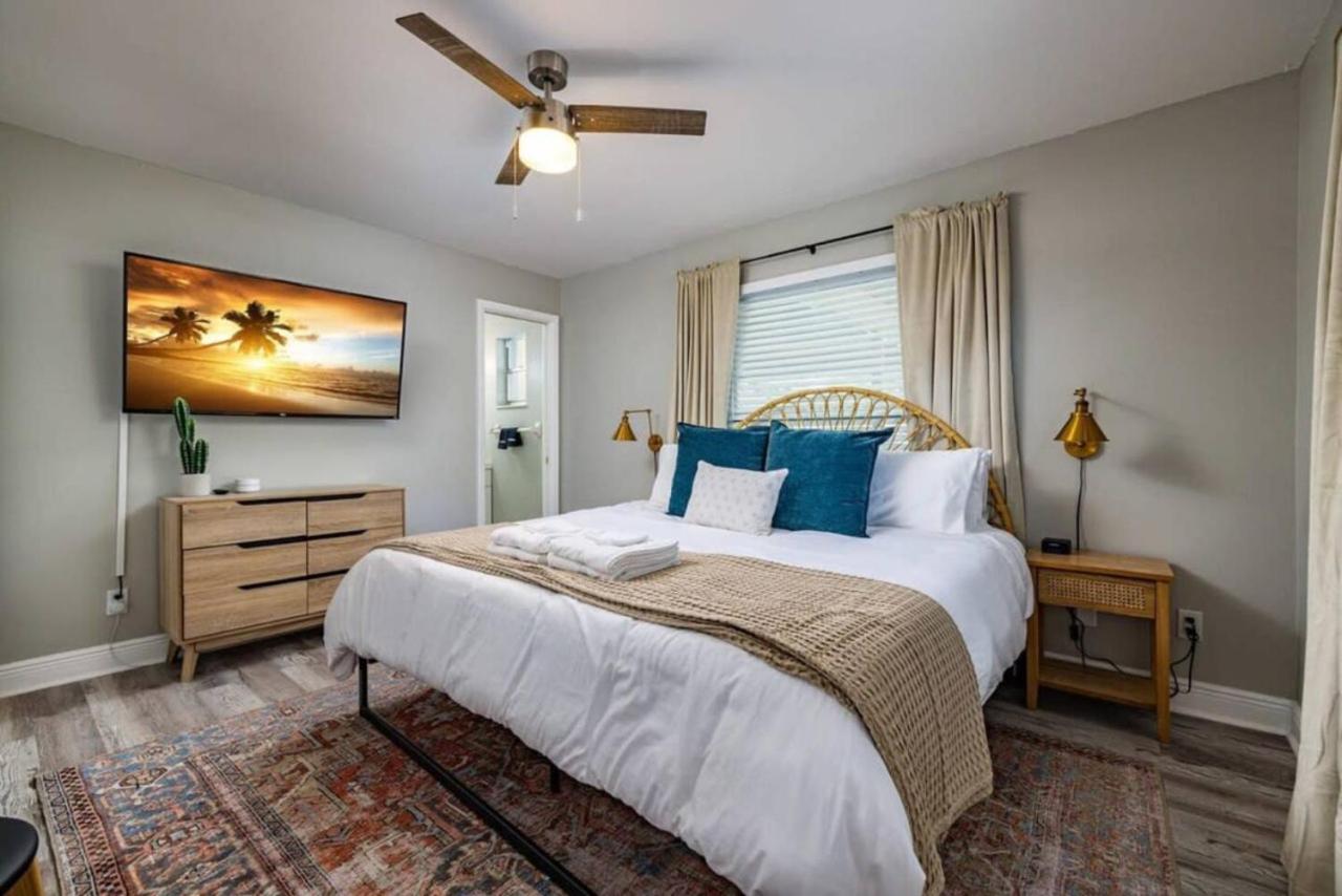 Spacious Family Oasis with Pool, BBQ, and Fire Pit view 4