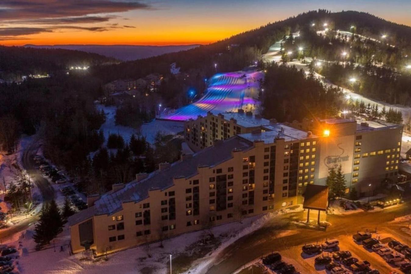 Comfy Cozy Condo in Snowshoe, WV view 2