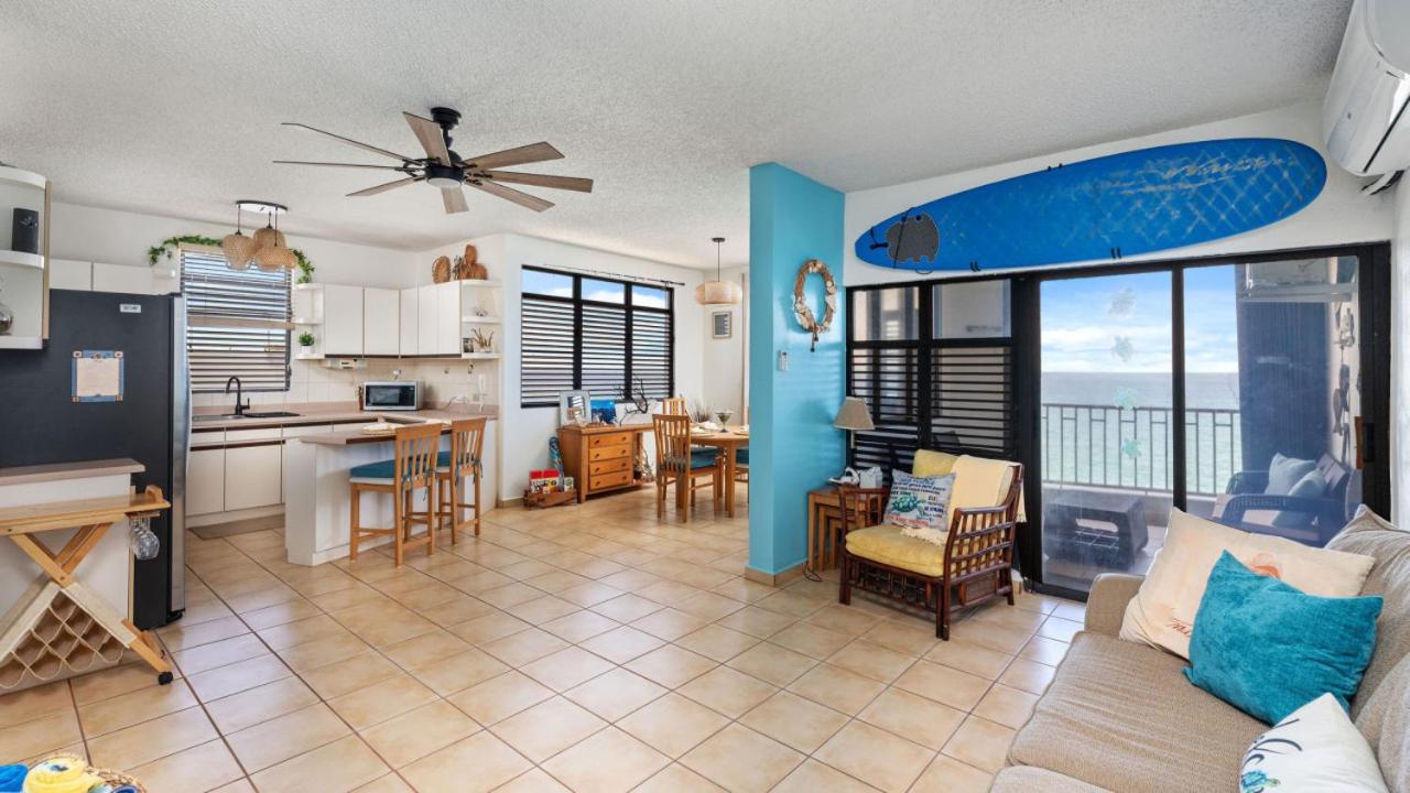Beachfront Serene Apt at Victoria del Mar 3F view 4