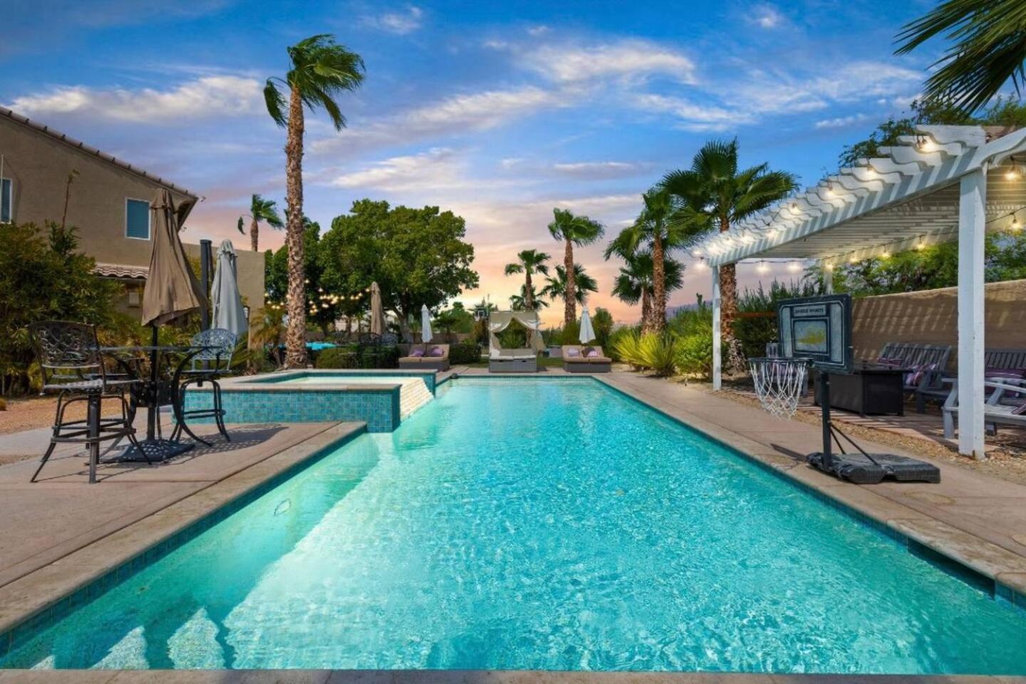 Desert Oasis in Palm Springs view 3