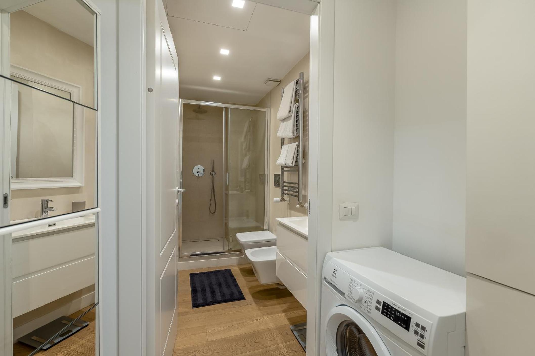 Porta Venezia New Luxury apt - wifi full equiped