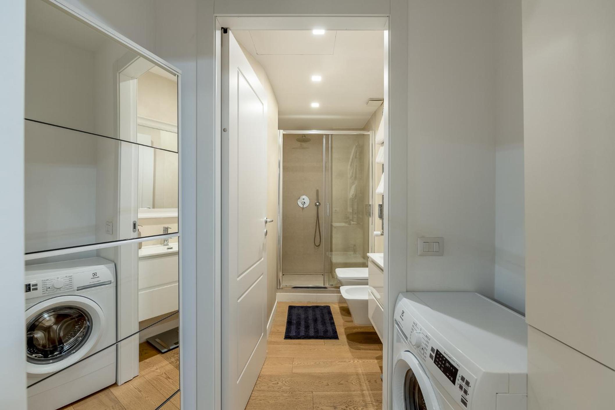 Porta Venezia New Luxury apt - wifi full equiped