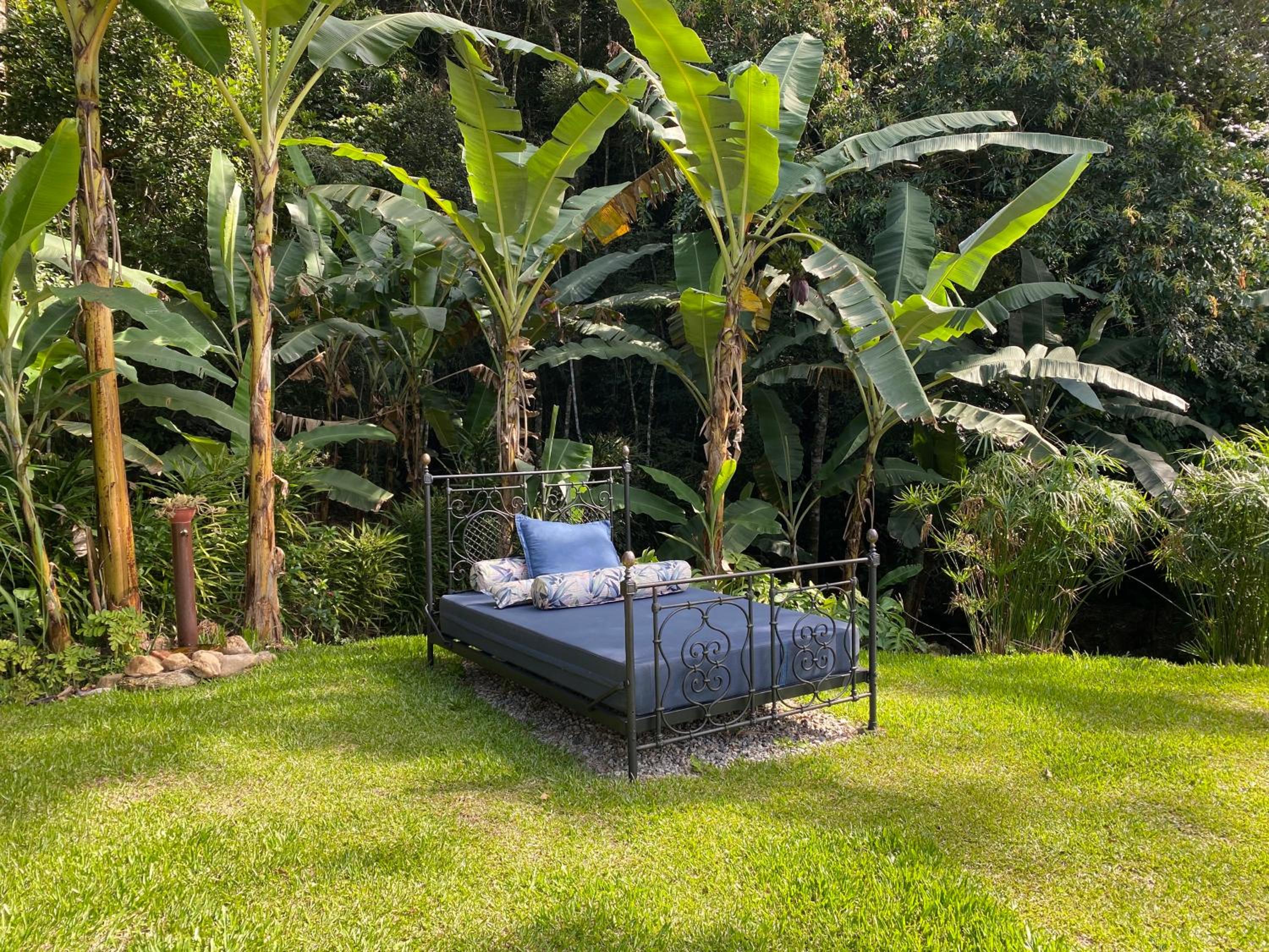 Ranch w/ private stream in rural area of Lumiar