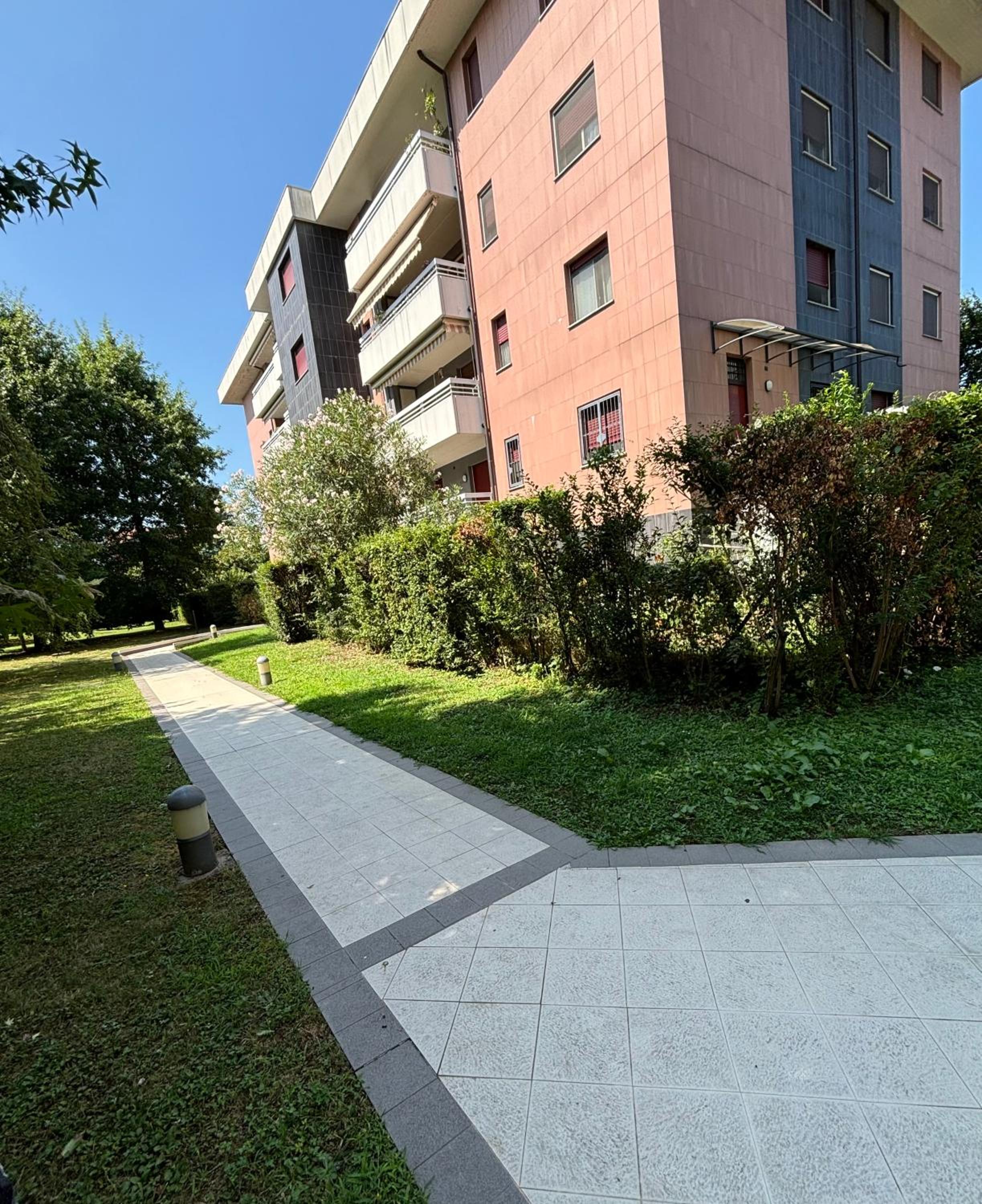 Casa Rino- Rho Fiera view 3