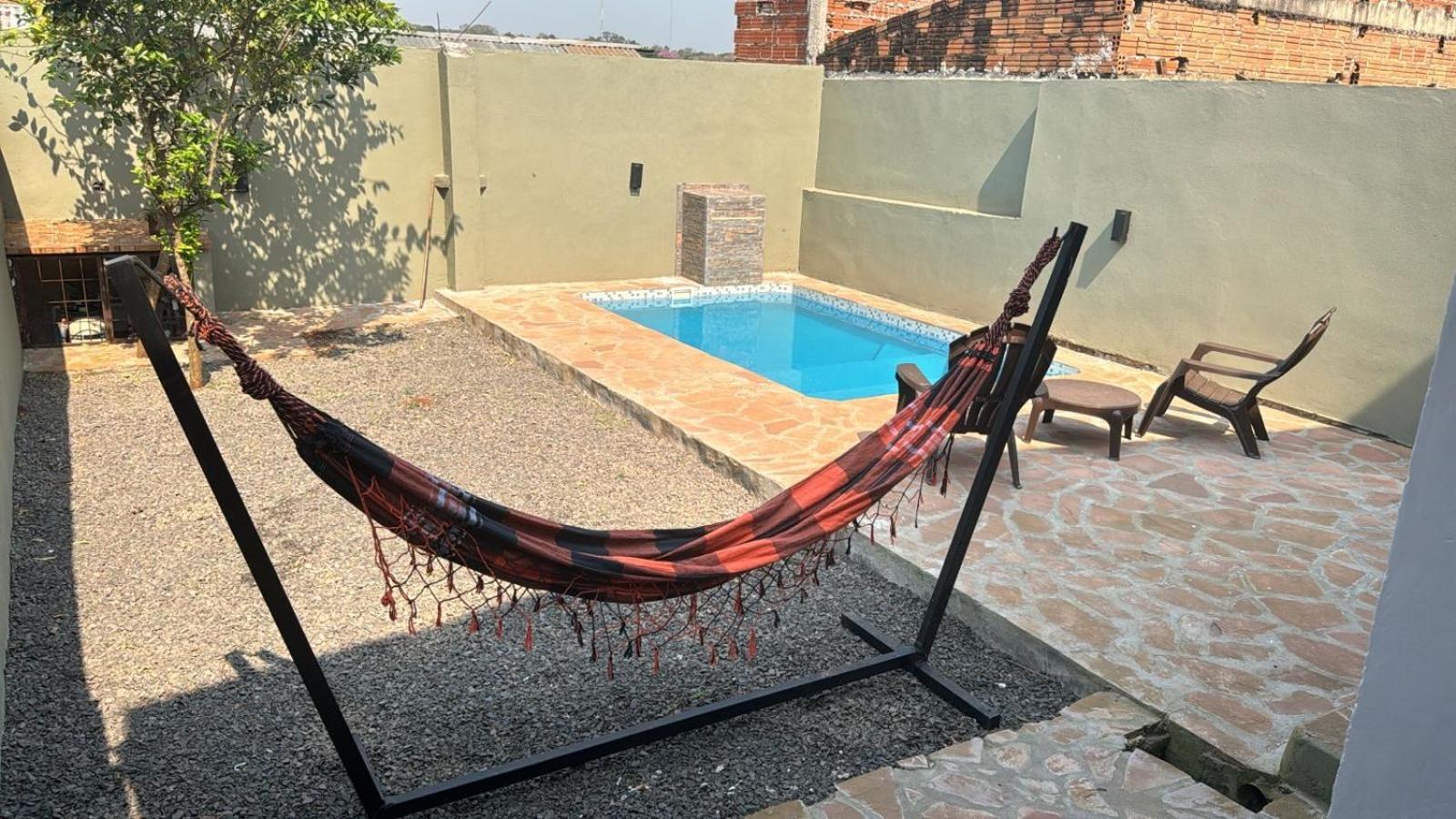 Casa S&G grande con 3 habitaciones, 8 personas, piscina privada, cochera, aire acondicionado, TV, wifi, excelente ubicacion