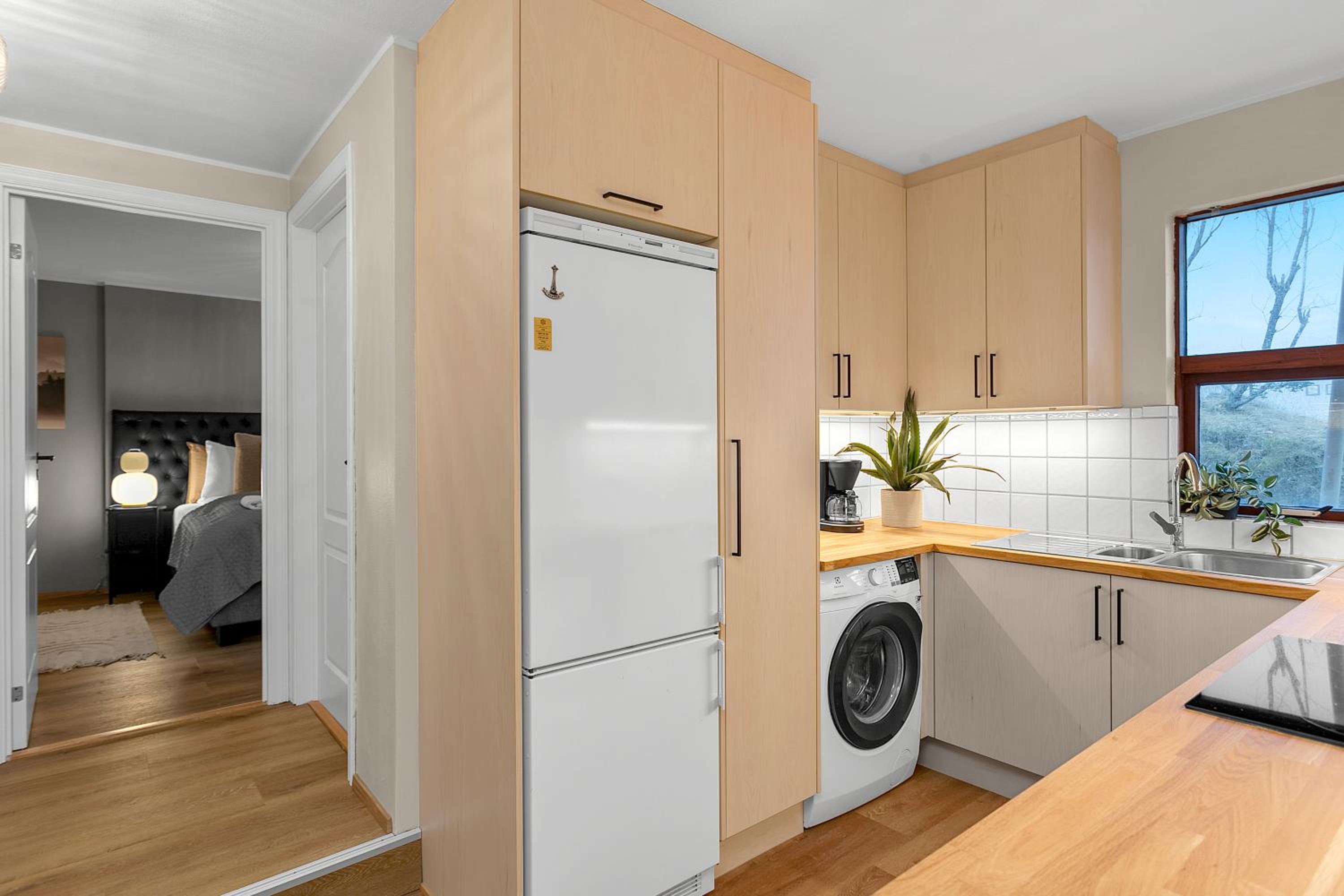 Inviting 2BR Haven in the Heart of the Suburbs