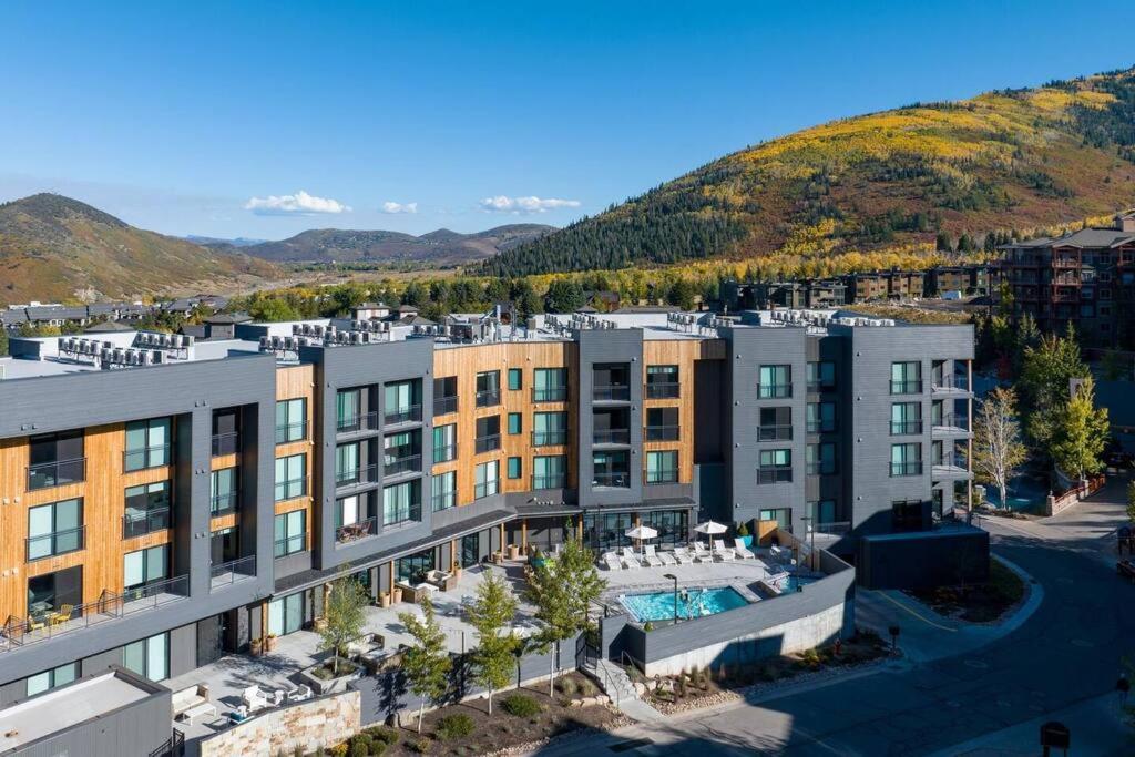 Canyons Ski Condo with Resort Amenities view 5