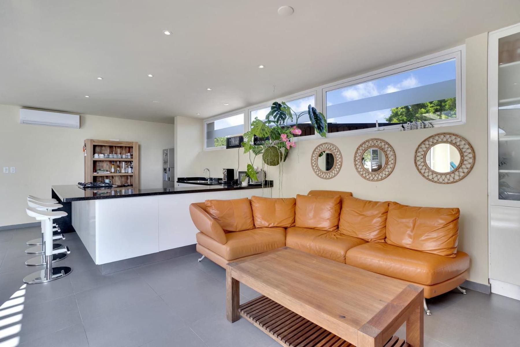 Villa Rowsu with Private Pool and Sea View