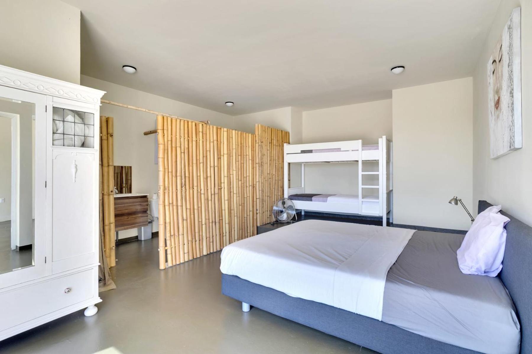 Villa Rowsu with Private Pool and Sea View