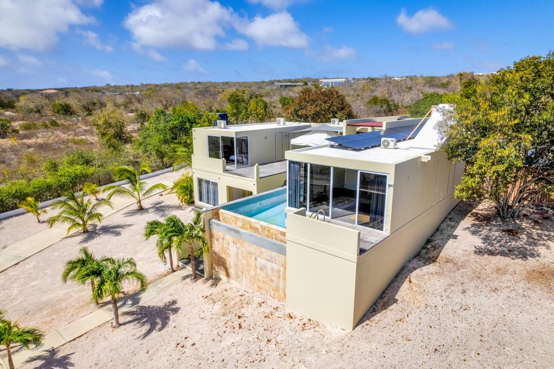 Villa Rowsu with Private Pool and Sea View
