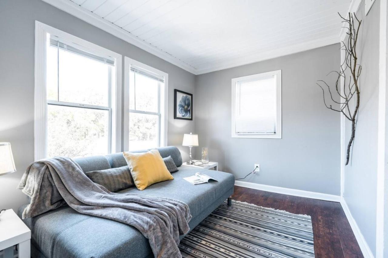 Perfect for Family Near IU Convention Downtown view 3