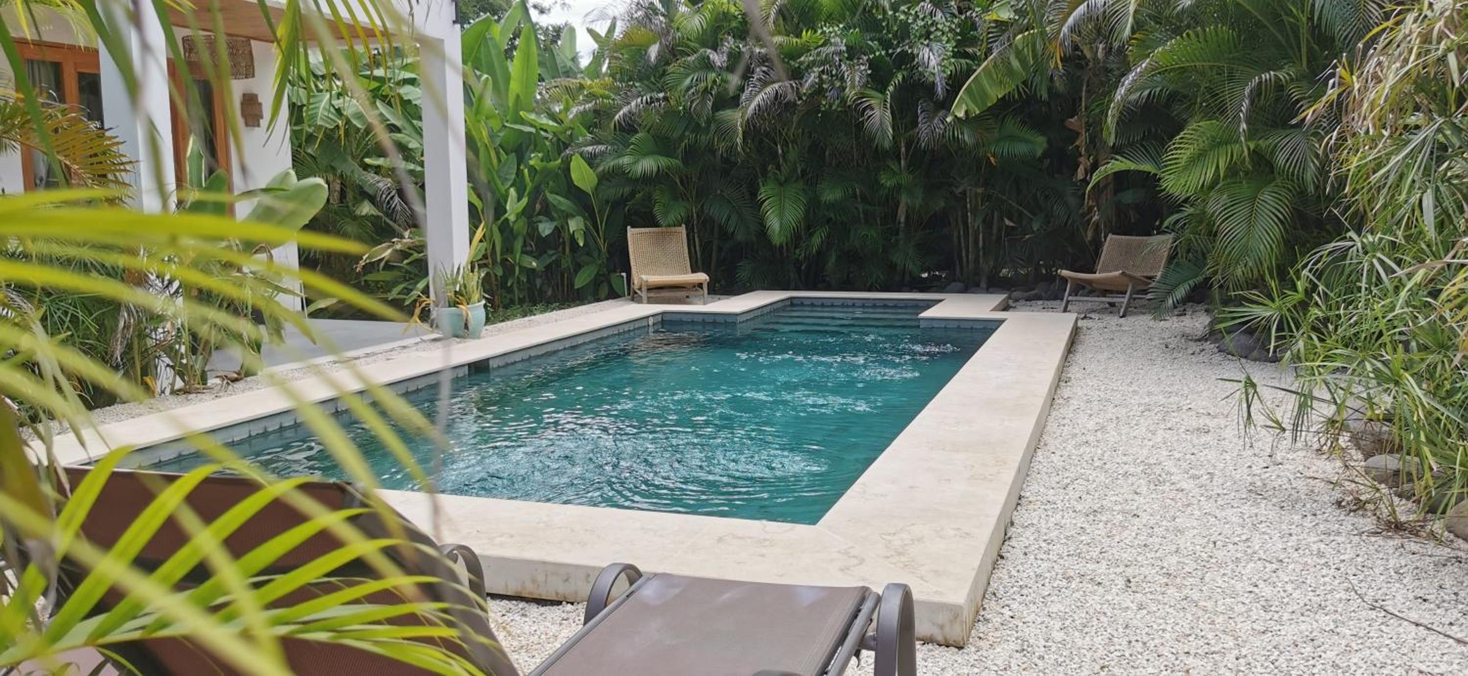 Lapislazuli House & Flats with shared Pool