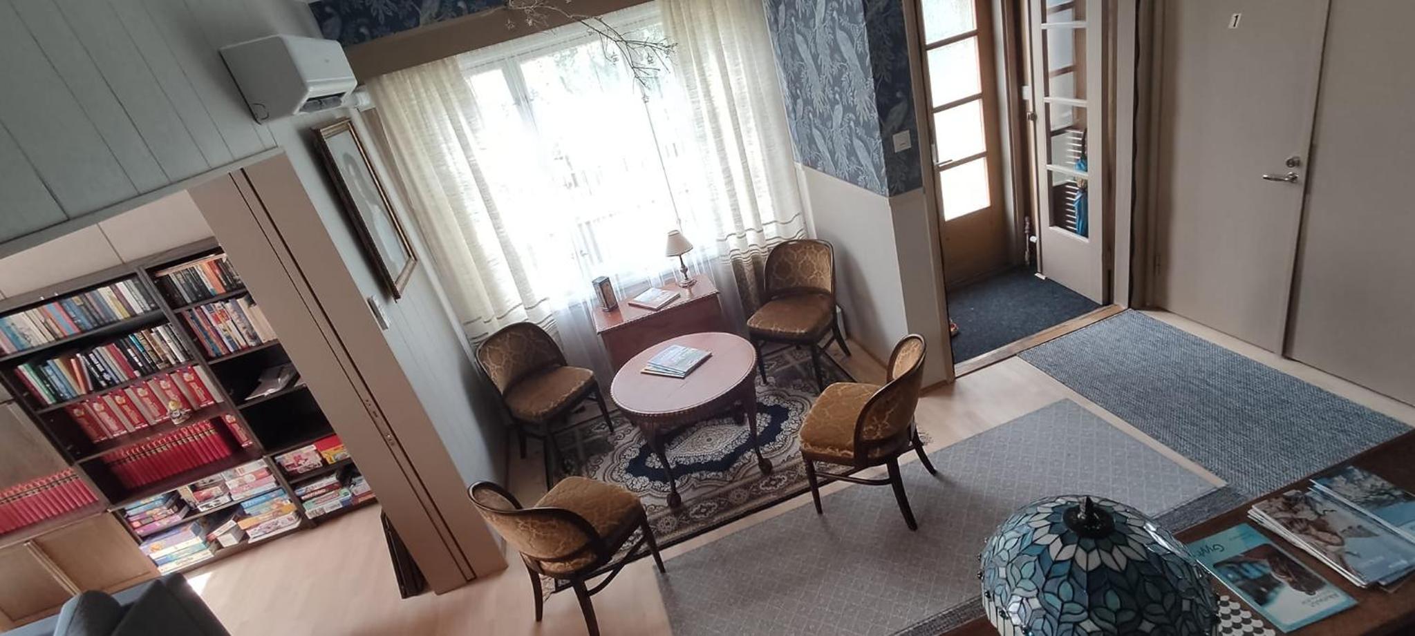 lounge