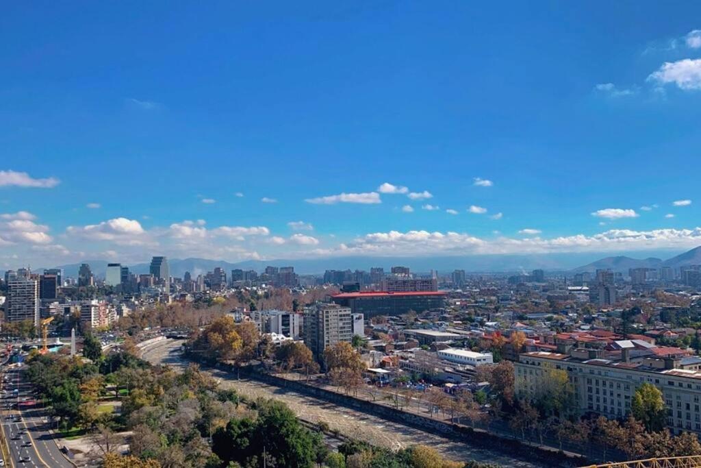 Depto en Providencia con hermosa vista y aire acondicionado Mac09