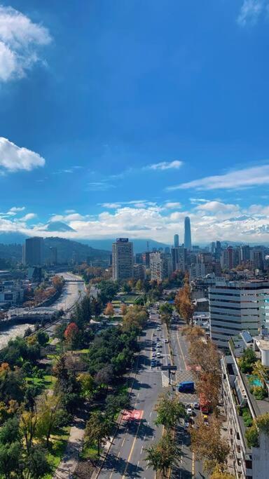 Depto en Providencia con hermosa vista y aire acondicionado Mac09