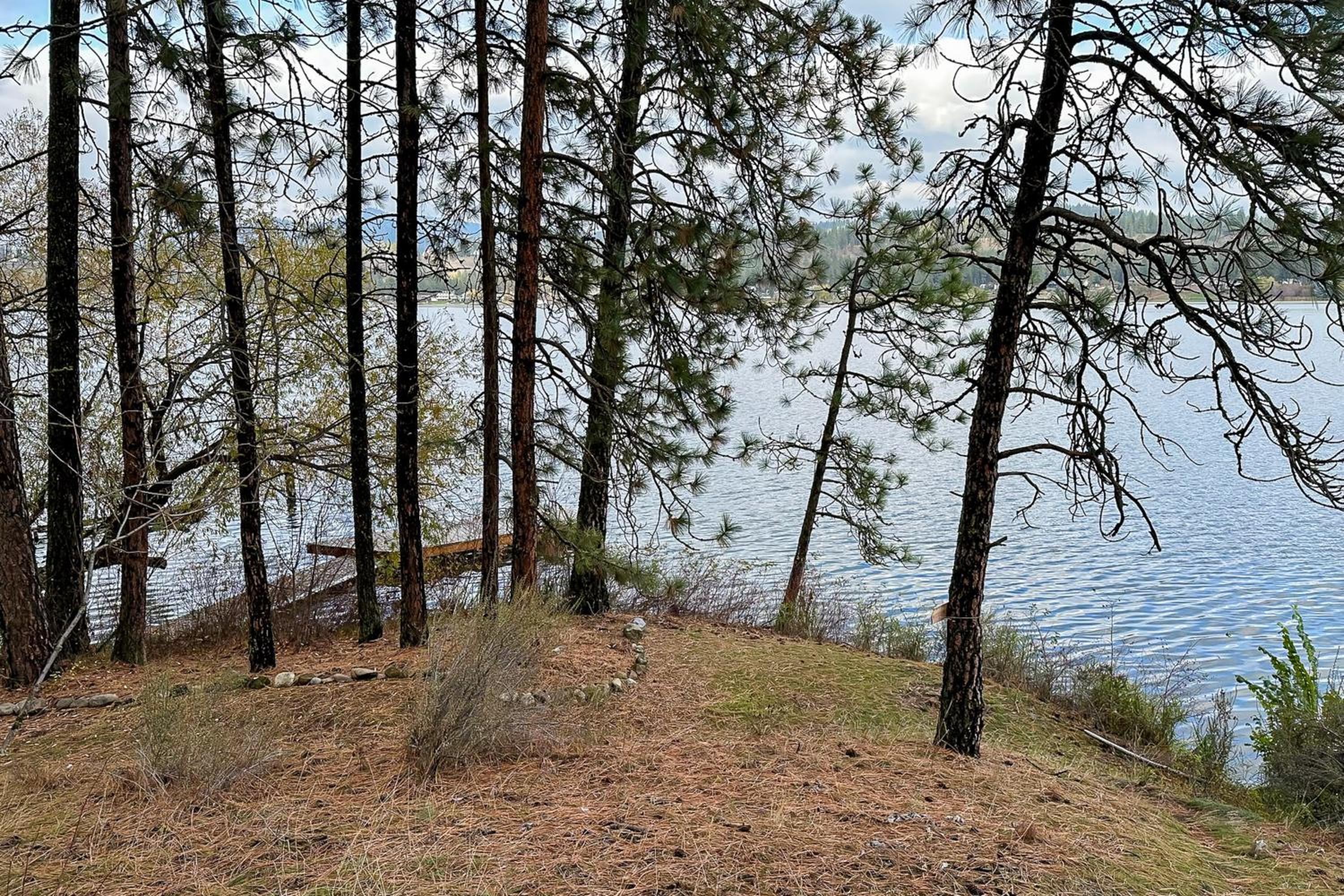 Private Lake Access and Dock Home Near Spokane