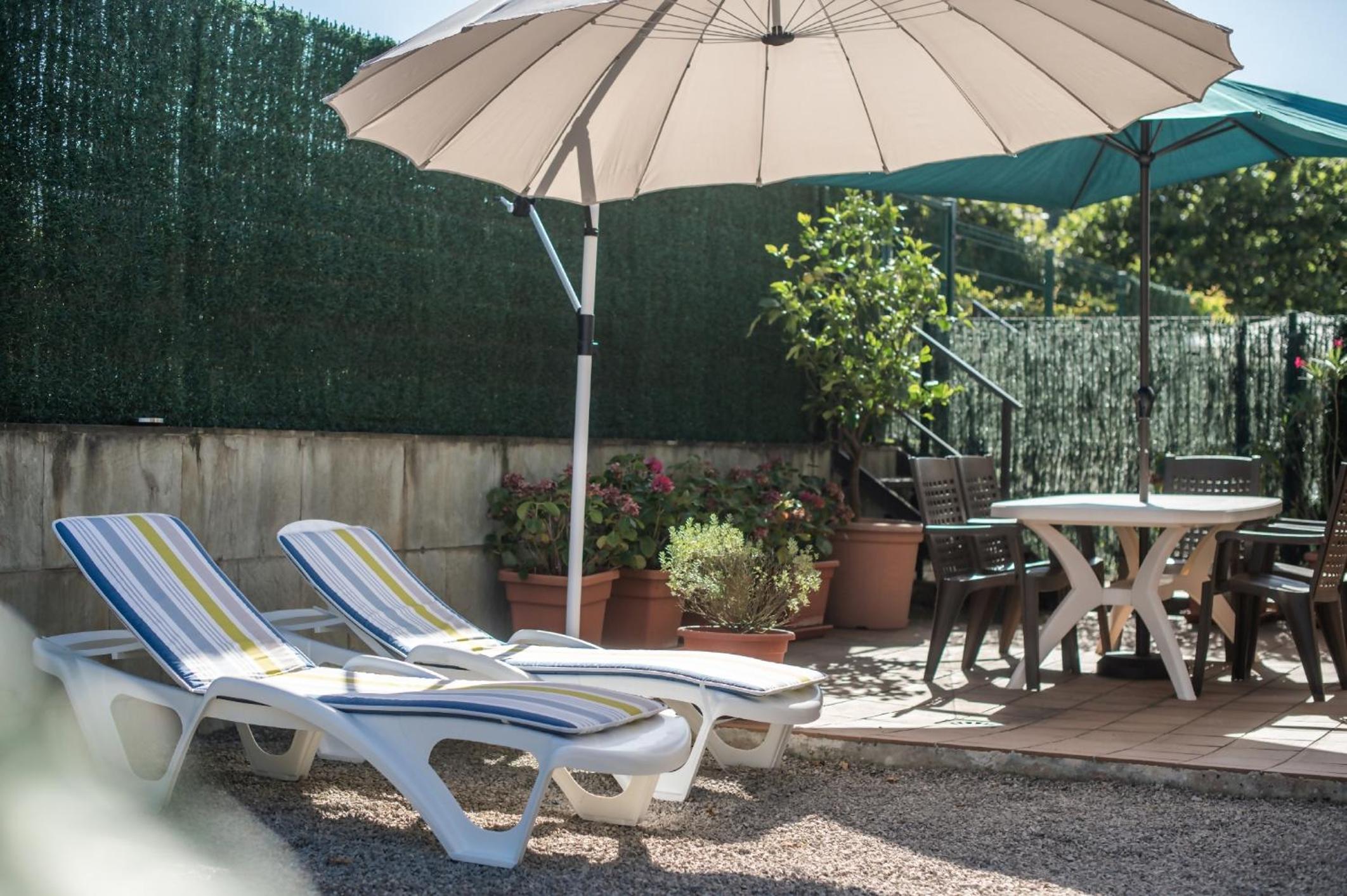 El Recreo de Celorio - Jardín, piscina y playa