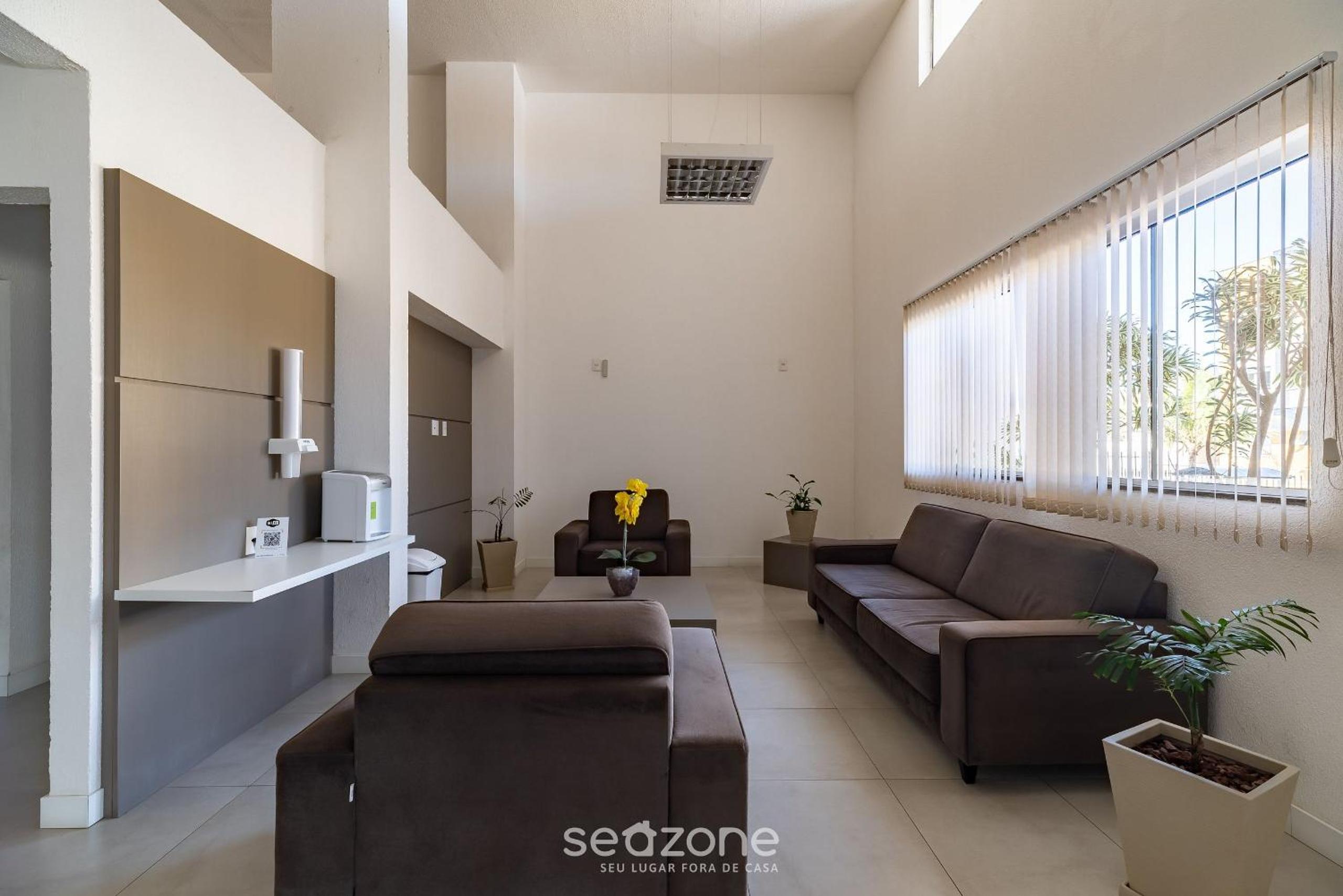 Apartamentos a 140m da praia Floripa-SC IAPs