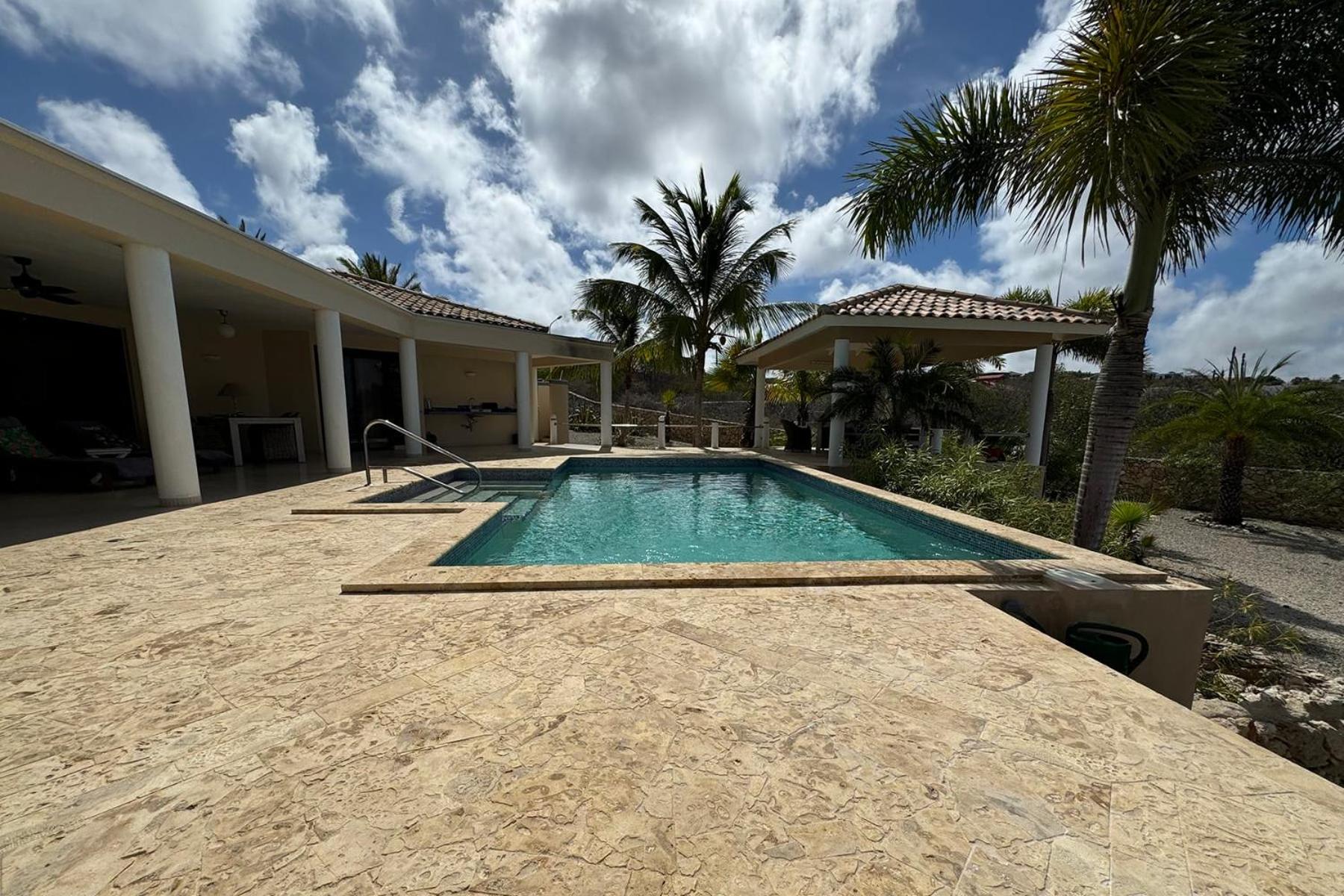 Bonaire I Love View with Private Pool