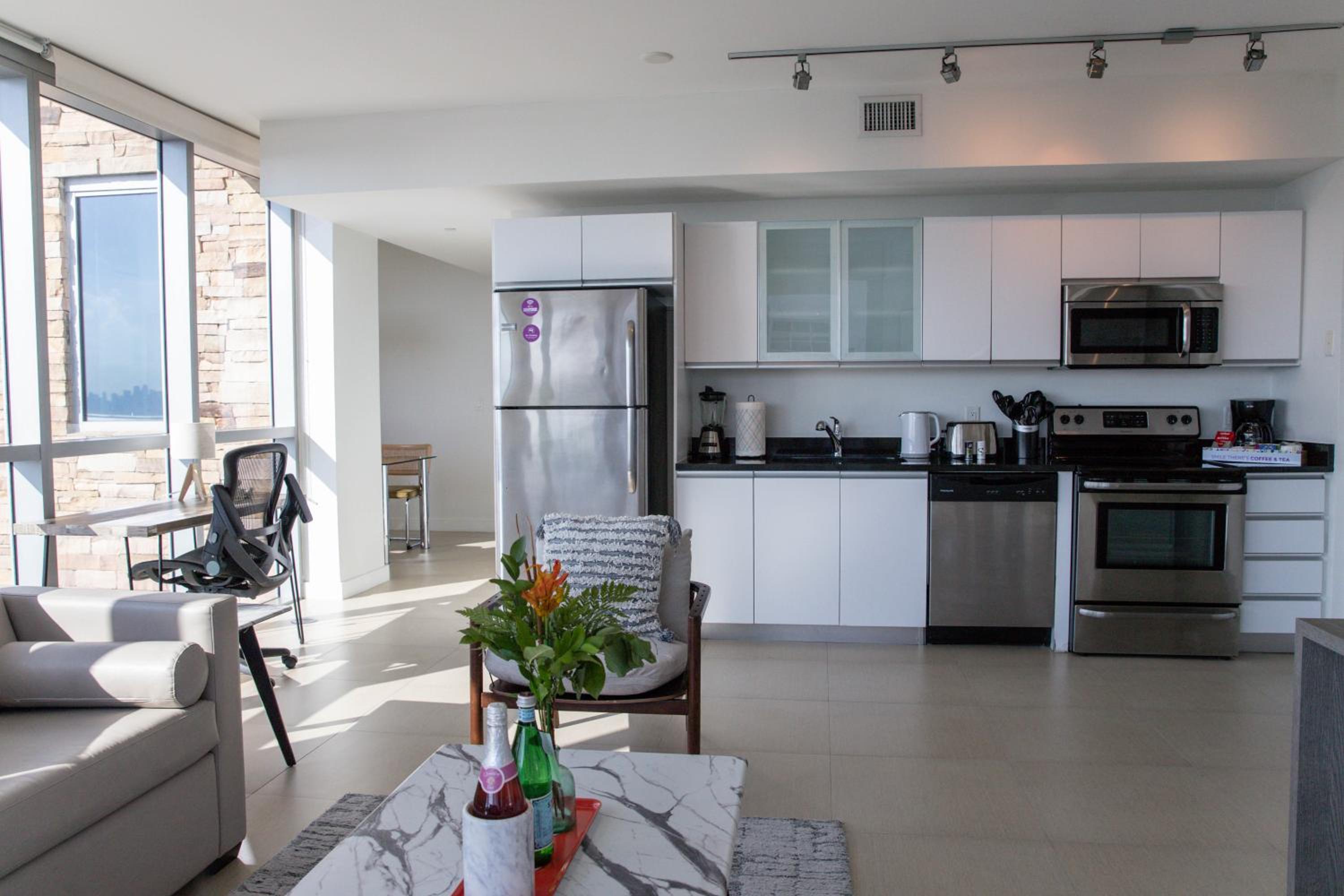 Dharma Home Suites Miami Beach at Monte Carlo
