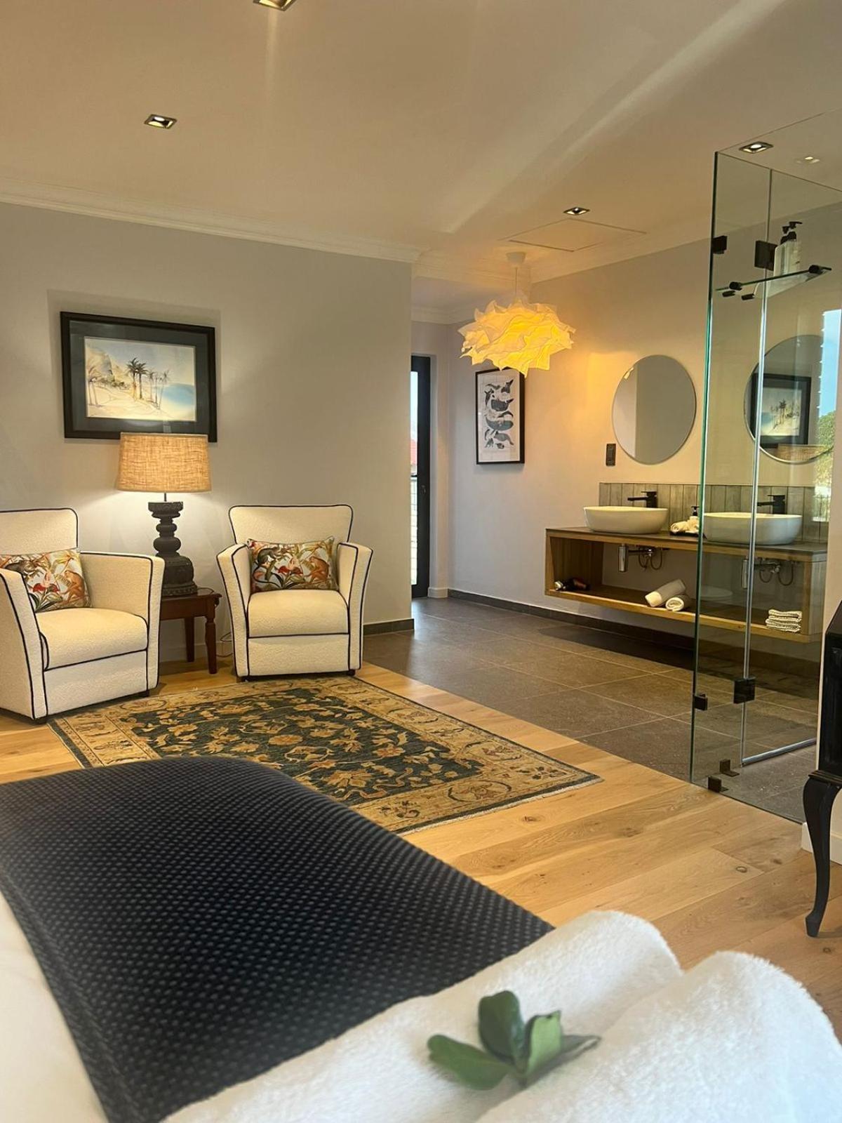 The Whale's Tale Guesthouse