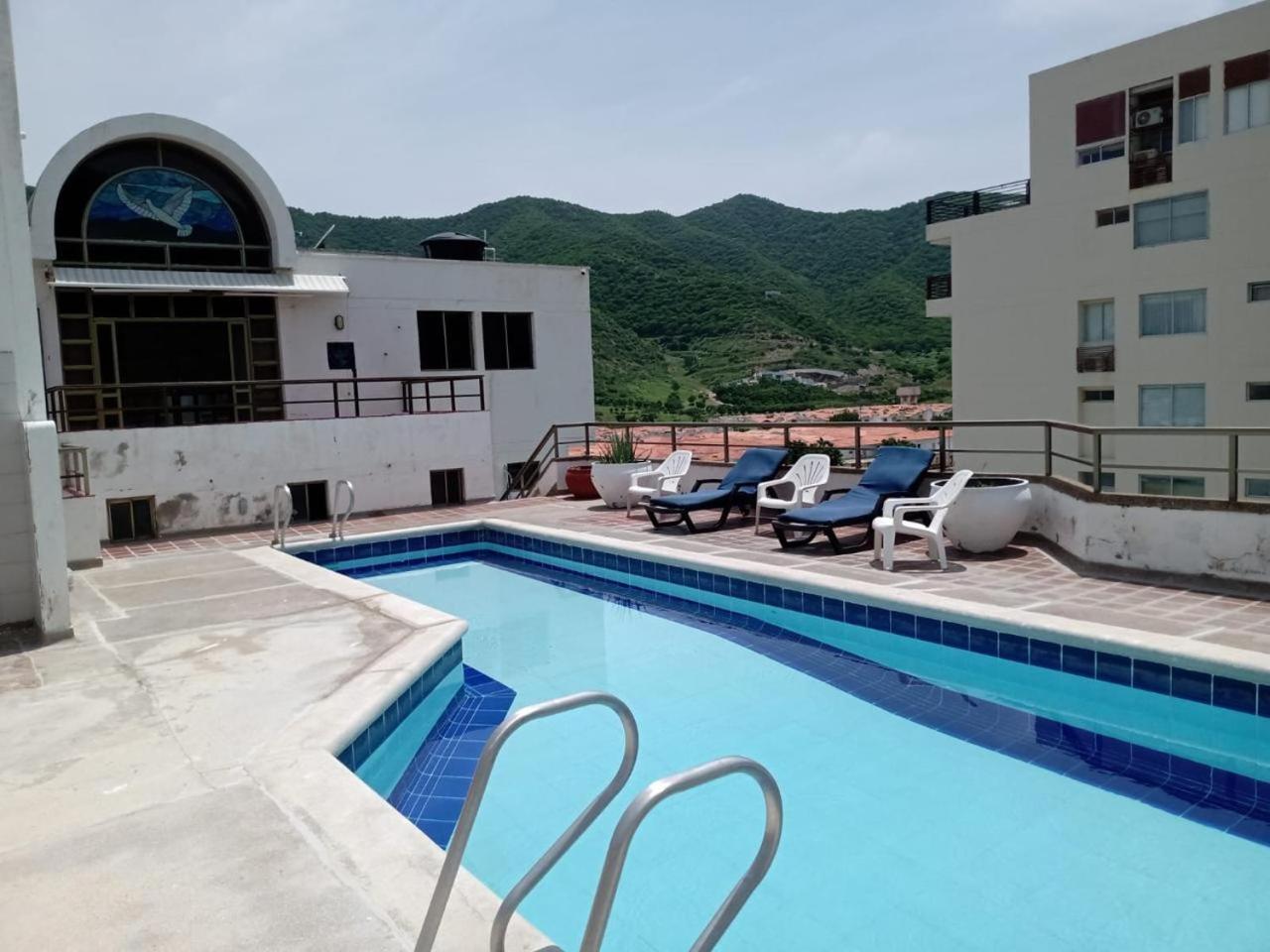 El Rodadero, 4 habitaciones con piscina y terraza