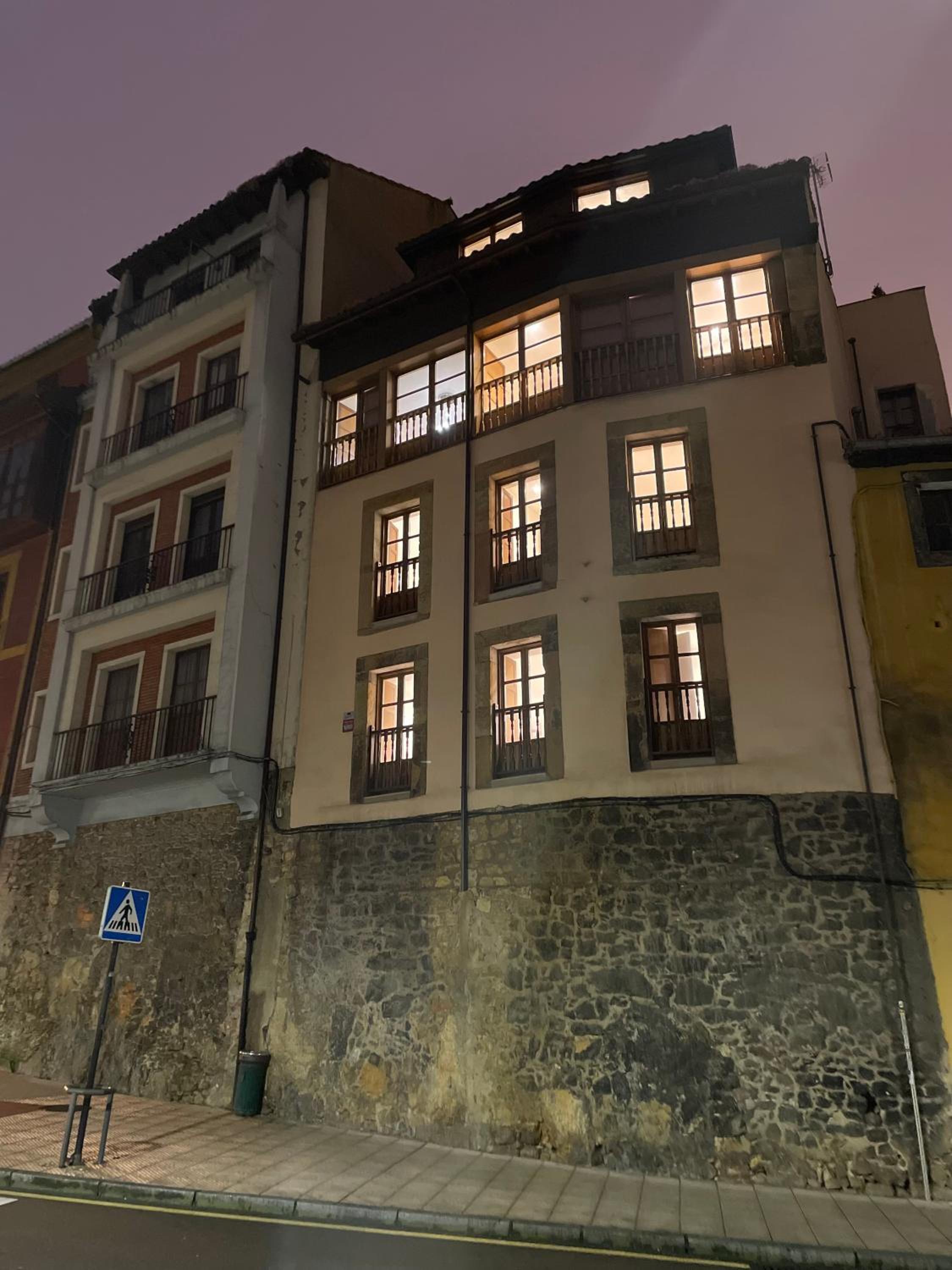 Cool apartment for 4 at the Medieval Quarter view 5