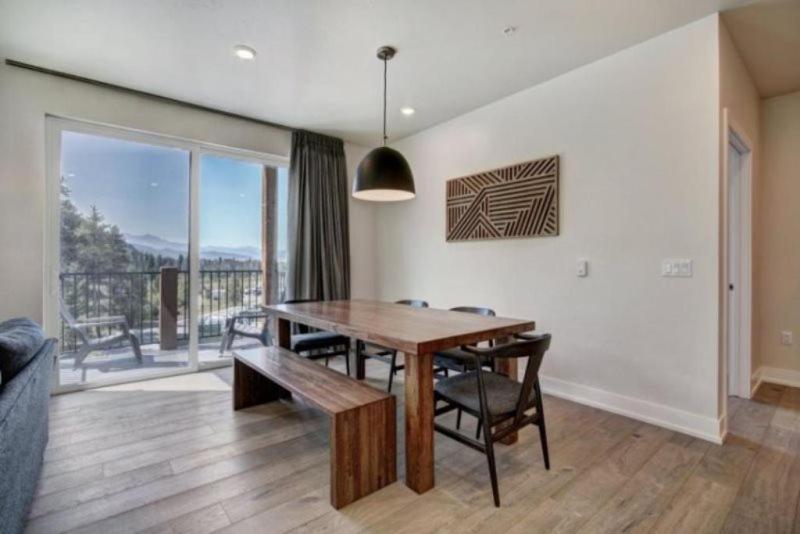 Clearwater Lofts Luxury 1 Bed Condo Near Lakeside Village view 2