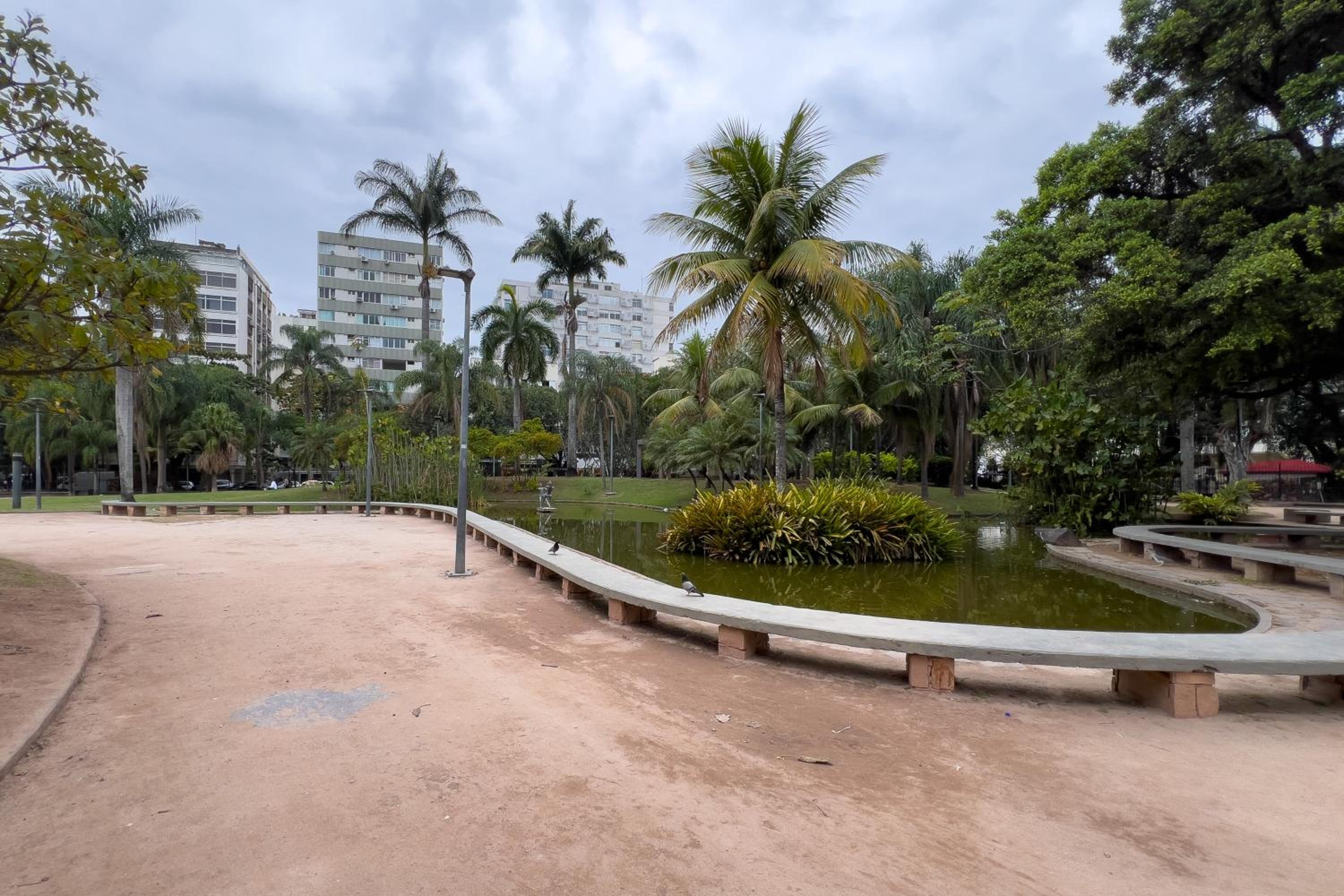 Ape na Praça