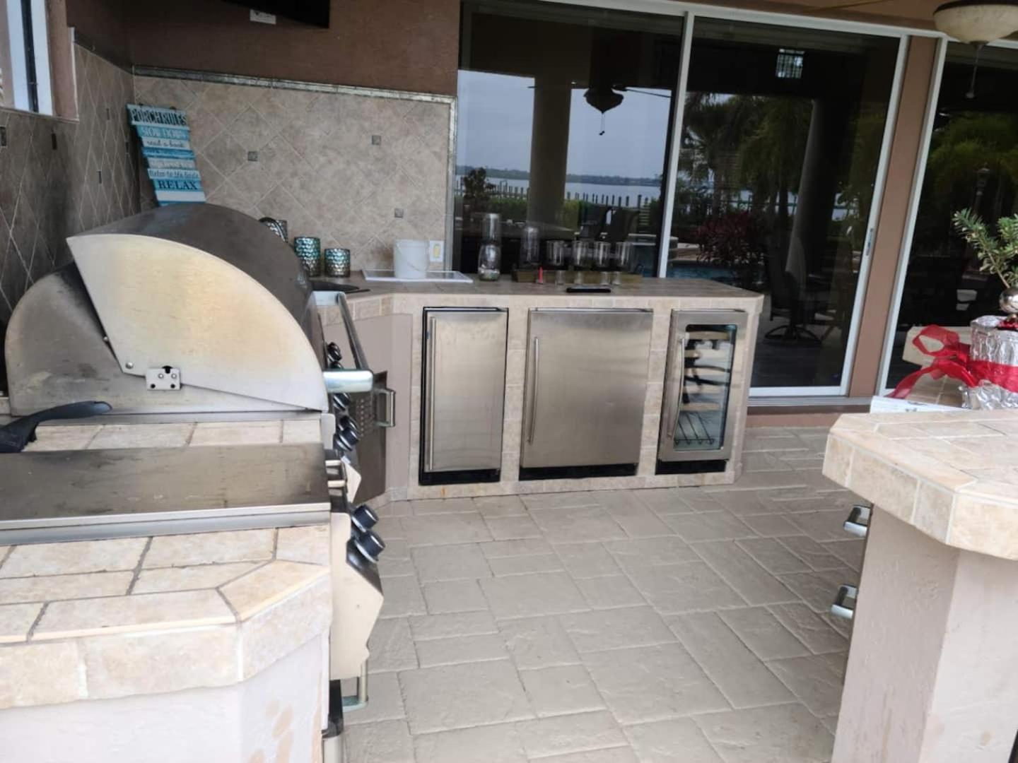 Fort Myers Vacations - Big House On The Myakka Sleeps 12, Heated Poolspa - Property Image 2