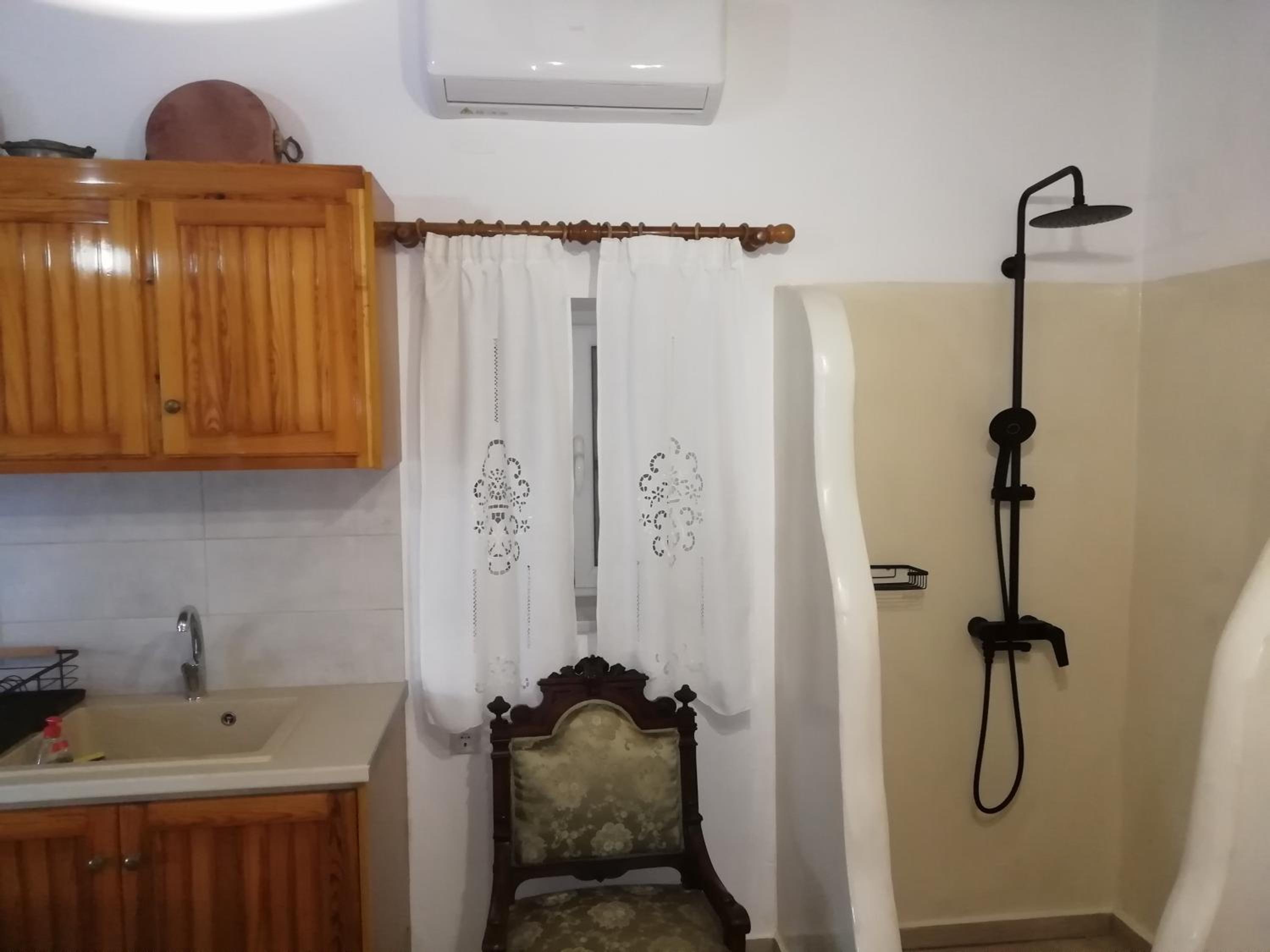 Aloni Farmhouse