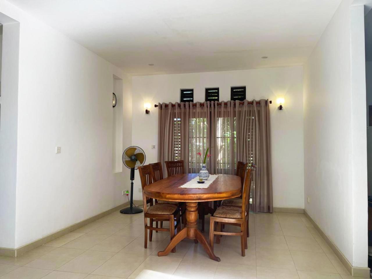 Cenreeza Airport Villa view 3
