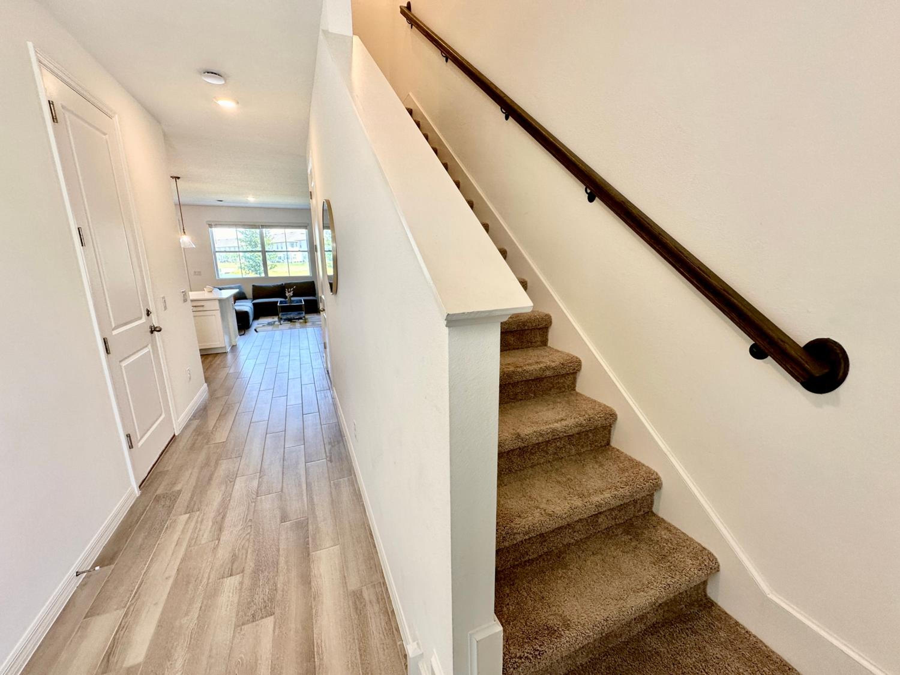 LUXURIOUS 3BED-2BATH RETREAT with CLUBHOUSE ACCESS view 3