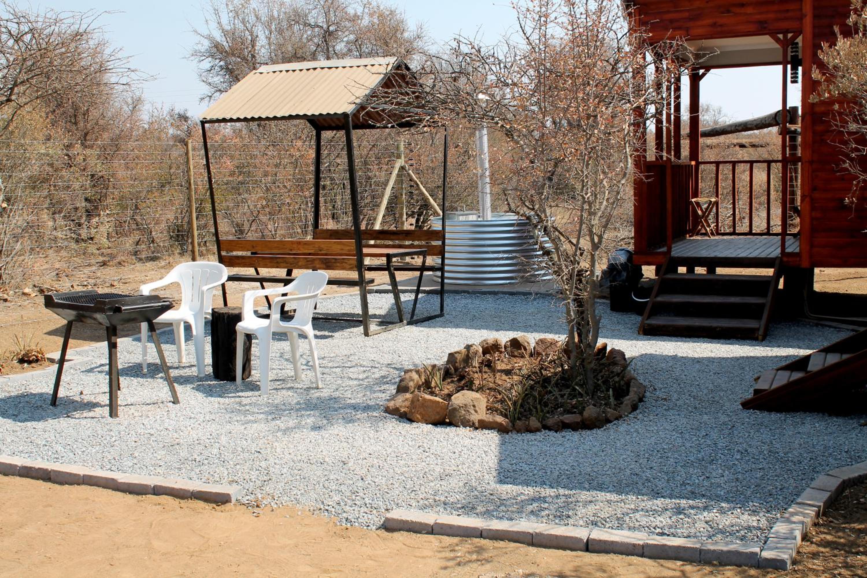 Romantic Hot Tub Retreat - 33 Dinokeng, Big 5 reserve view 3