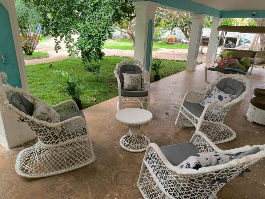 Casa Punta Rucia Frente al Mar by drvacationsrental