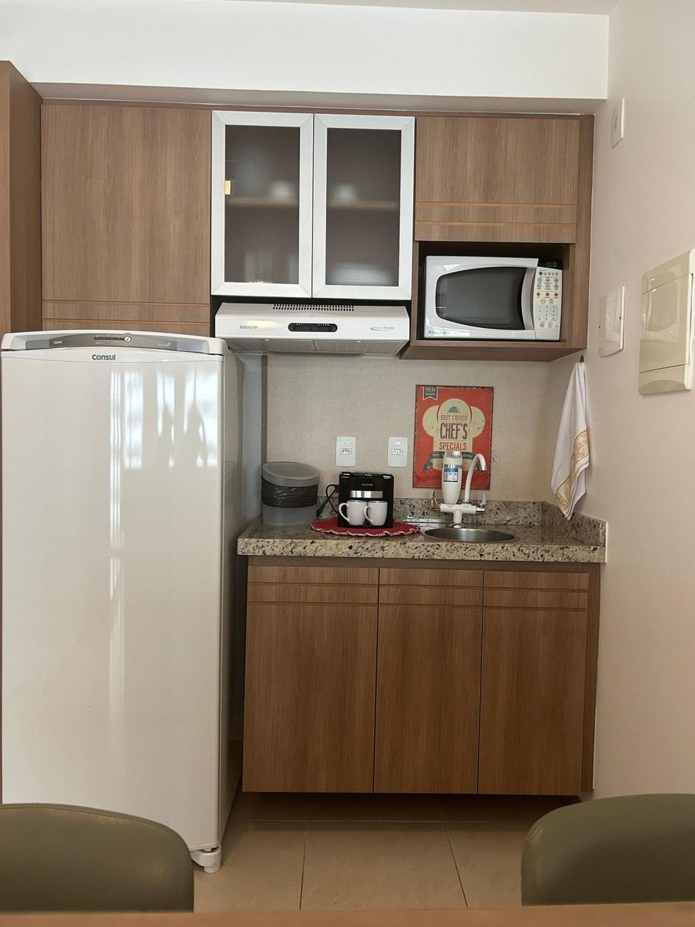 SM1116 Apart Hotel em andar alto região central