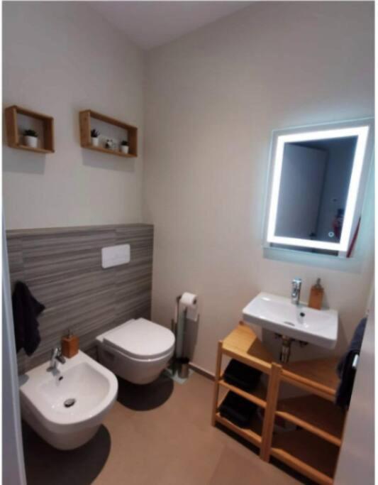 Brand new 2022 flat with terrace and parking view 4