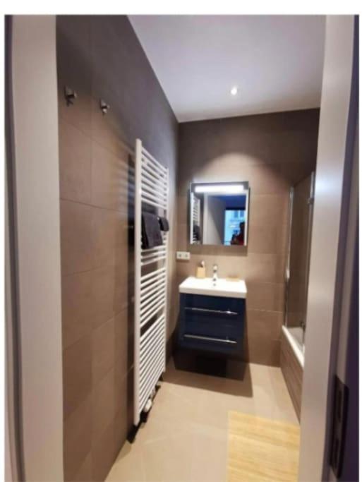 Brand new 2022 flat with terrace and parking view 5