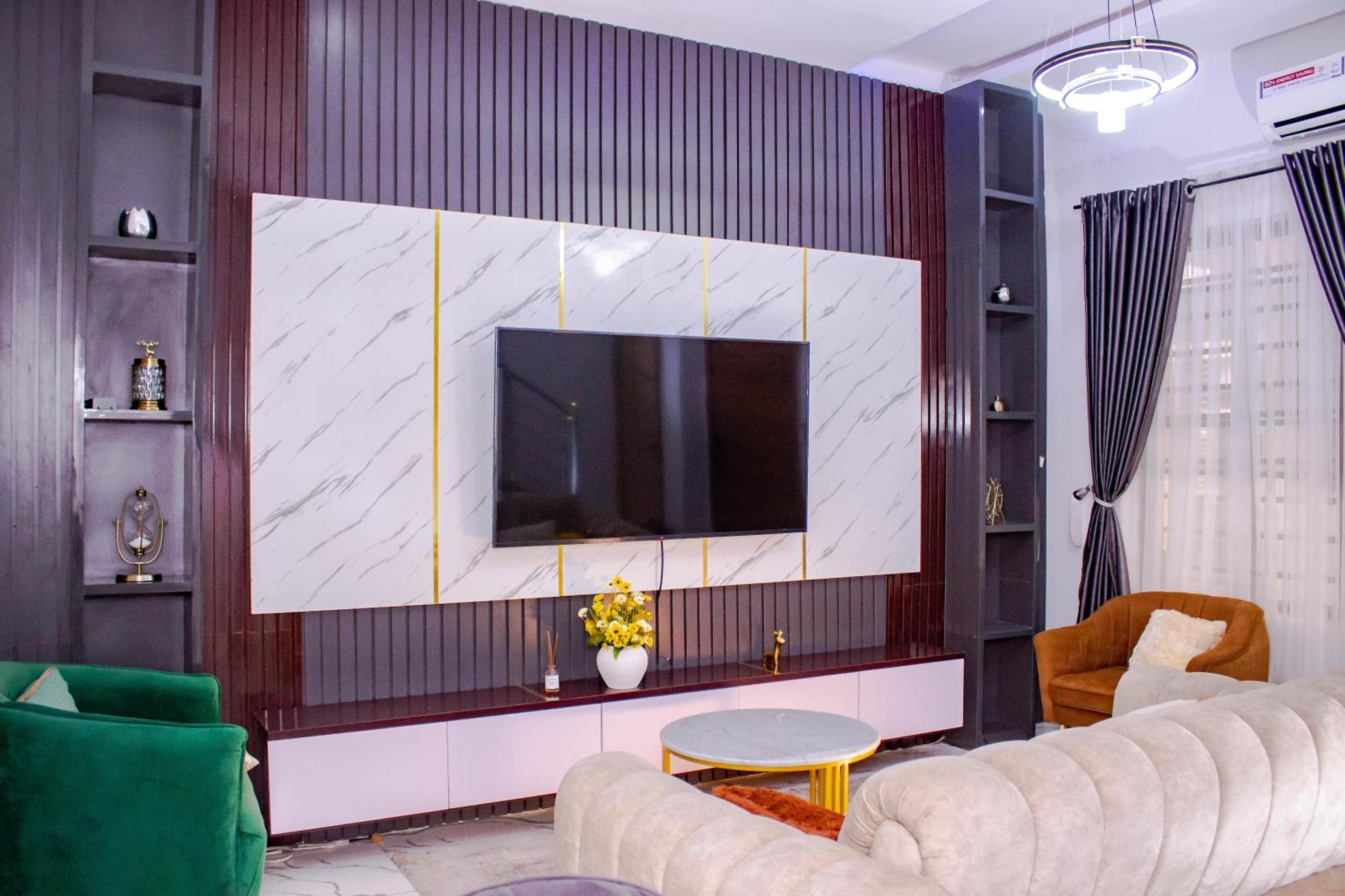 Furnished 4 bedroom duplex