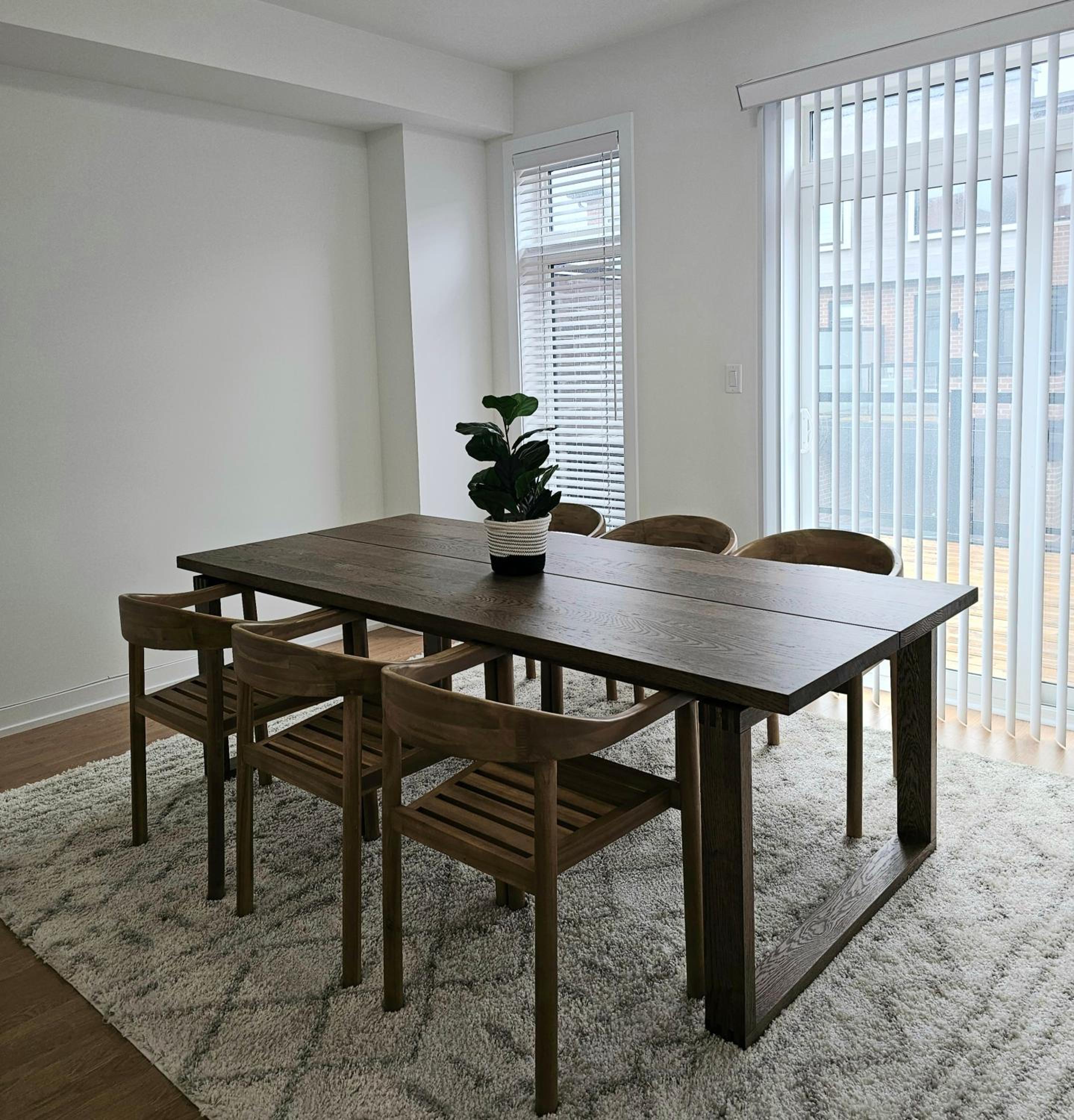 CEDAR Double Room with attached private Bathroom and Balcony in Toronto, ON, Canada