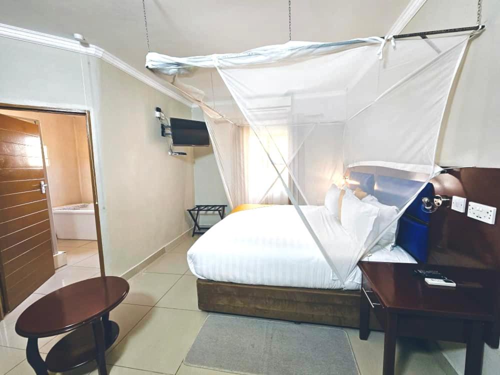Maun Executive Inn