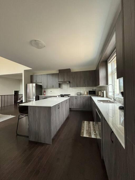 Whispering Pines Muskoka 3BR 3 Ensuite Baths