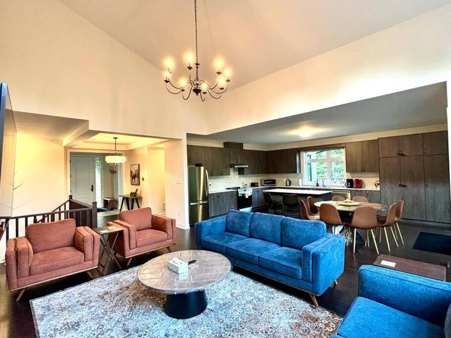 Whispering Pines Muskoka 3BR 3 Ensuite Baths
