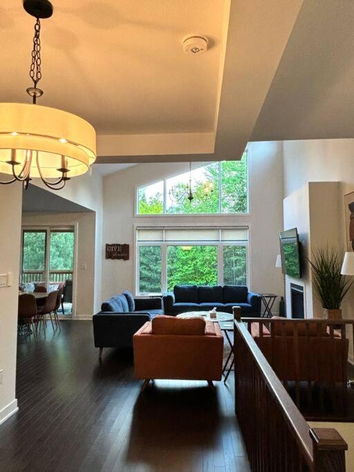 Whispering Pines Muskoka 3BR 3 Ensuite Baths