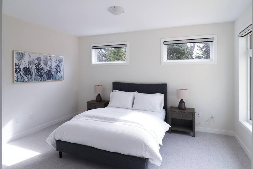 Whispering Pines Muskoka 3BR 3 Ensuite Baths