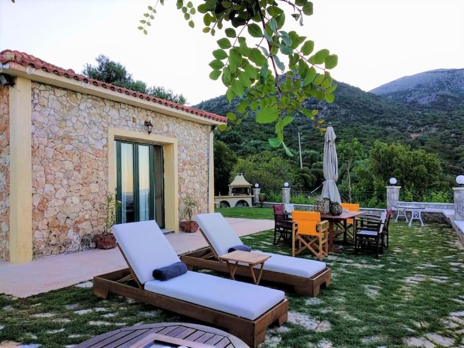 Mountain house with breathtaking sea view view 4