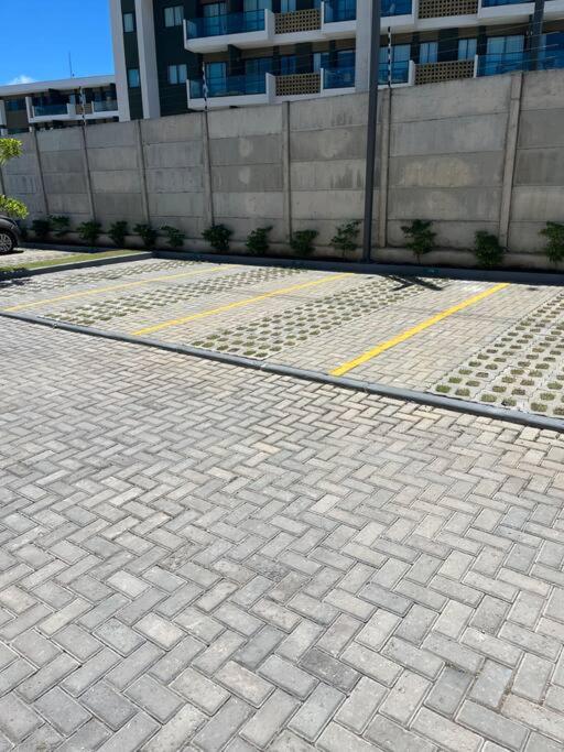 Flat em Muro Alto Porto de Galinhas com Piscina, Ar-condicionado e Cozinha Equipada