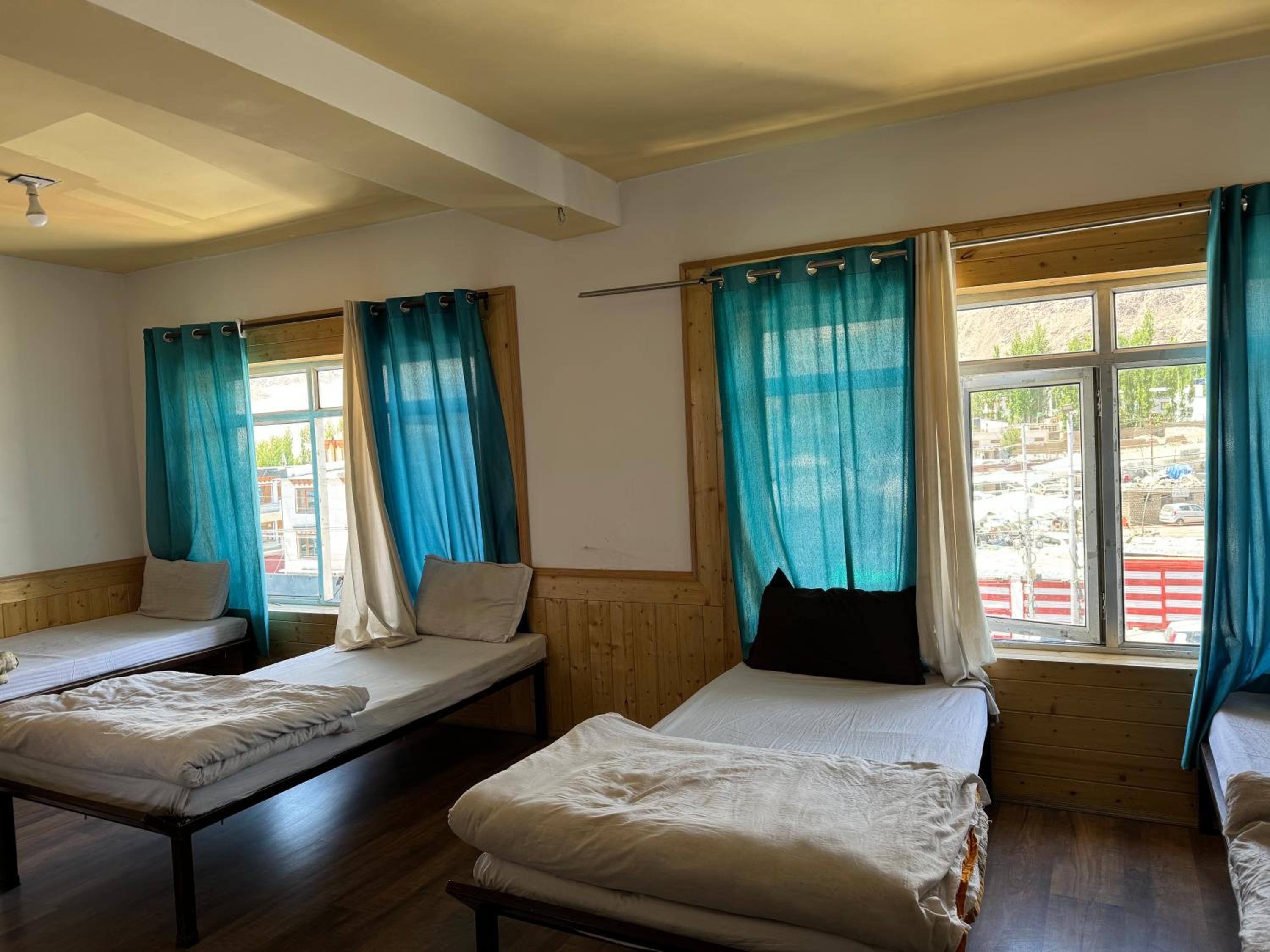 Highway Inn Guest House