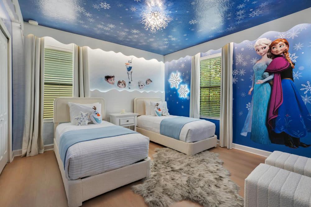 Luxurious Home at The Oasis Club