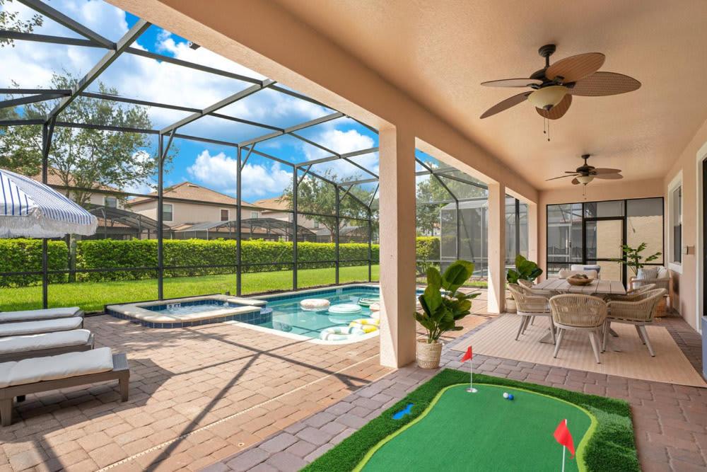 Luxurious Home at The Oasis Club